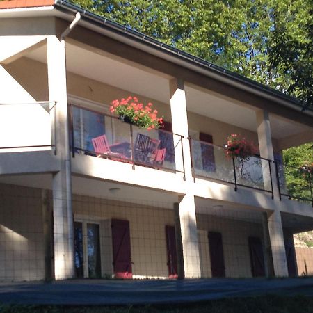 Le Mas De Servant Roulottes Et Chambres D'Hotes Auberives-en-Royans Exterior foto